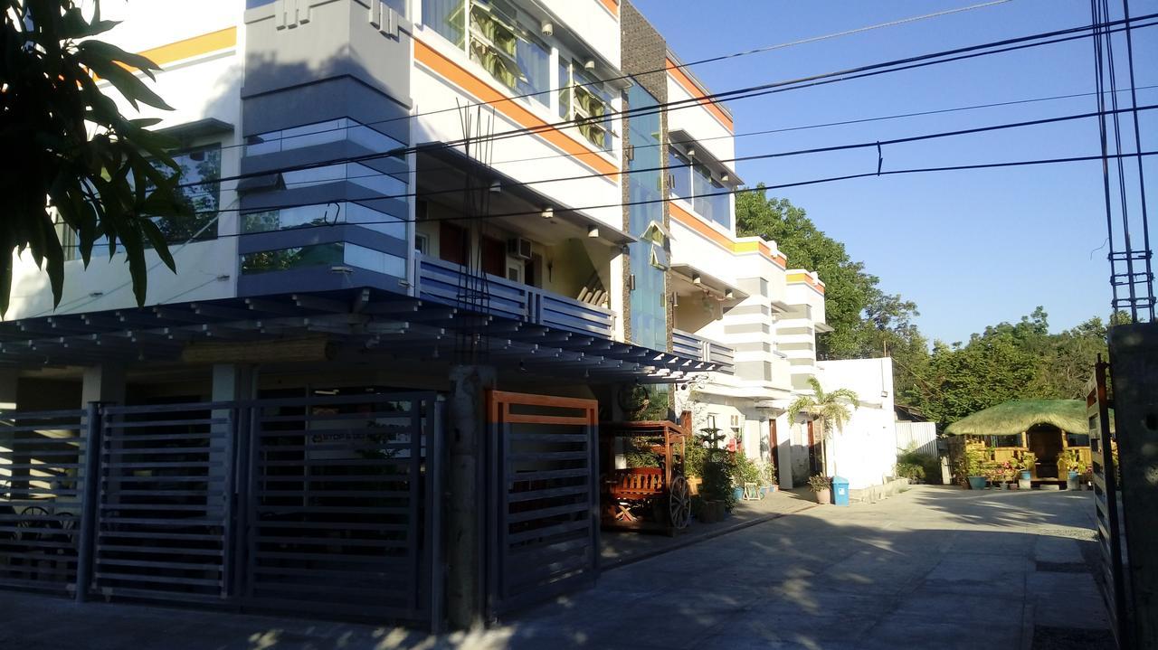 Ea Apartelle - Metro Βιγκάν Εξωτερικό φωτογραφία